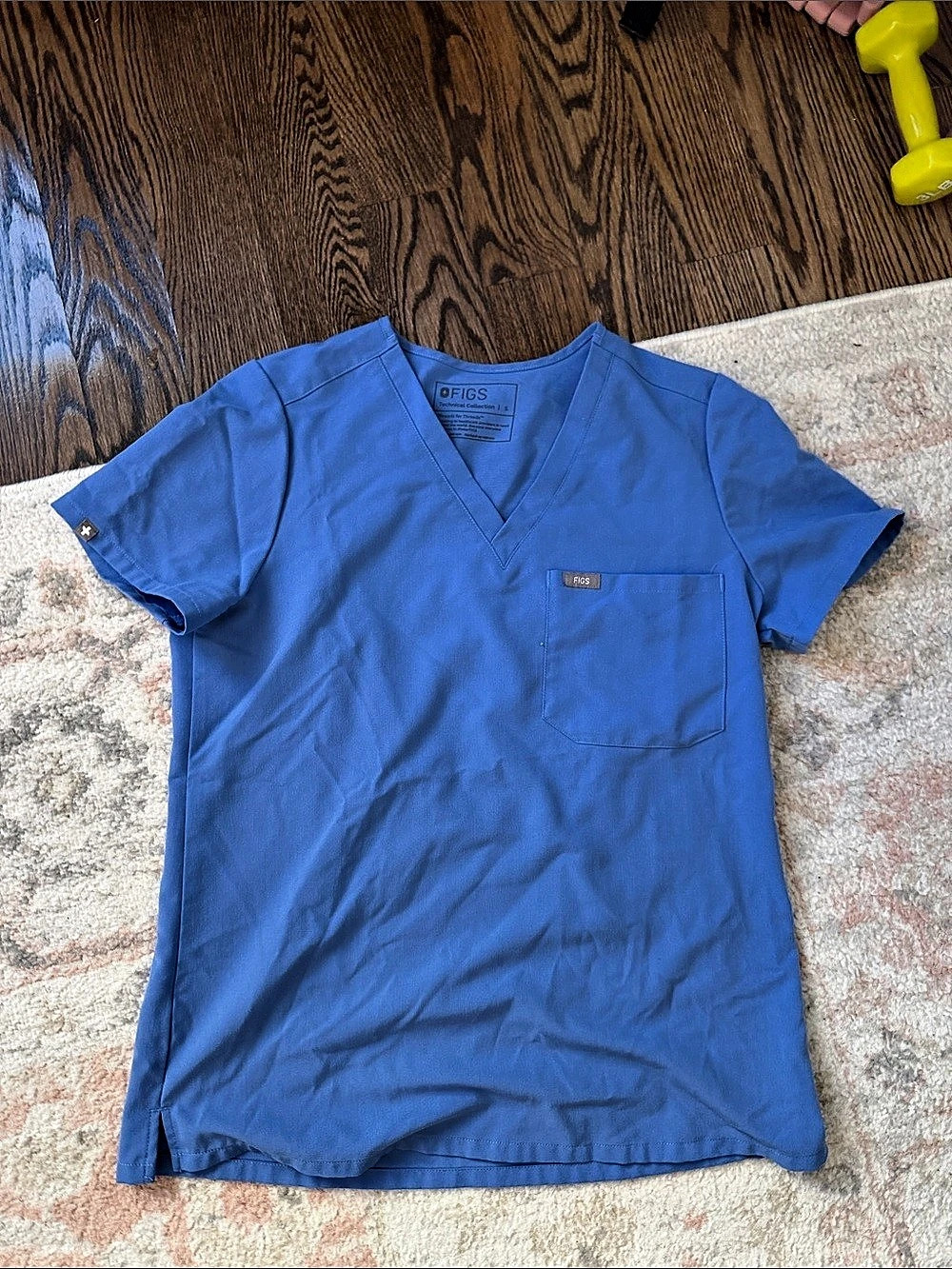 FIGS Catarina One-Pocket Scrub Top Blue Small